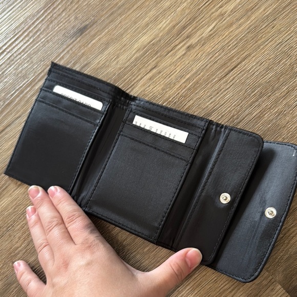 Moda Bella Black Wallet - Picture 4 of 5